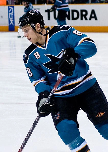 Joe_Pavelski.webp.f8521efc2e34a495ffa702d3aca2791d.webp